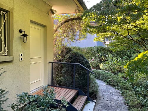 2.5 Zimmer Dachwohnung mit Balkon und Gartensitzplatz in der Elfenau (1)