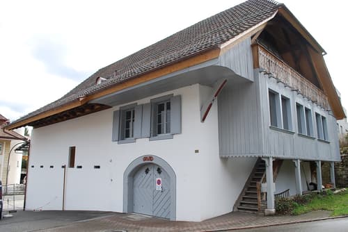 Einfamilienhaus mit angebautem Lagergebäude in Aarburg (1)