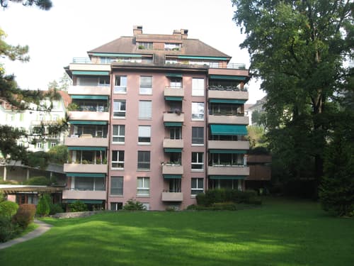 Zentrale Wohnung in Luzern mit Blick ins Grüne und Pilatus (1)