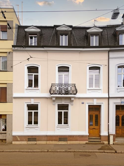 Zu vermieten: Grosszügiges 7-Zimmer Einfamilienhaus mit Garten, 2 Balkonen,Dachterasse, 4051 Basel (1)