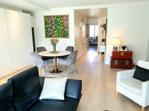 Renovated 2-bed/bath 82m2 + 8m2 loggia apartment in Servette (furniture for sale) (1)