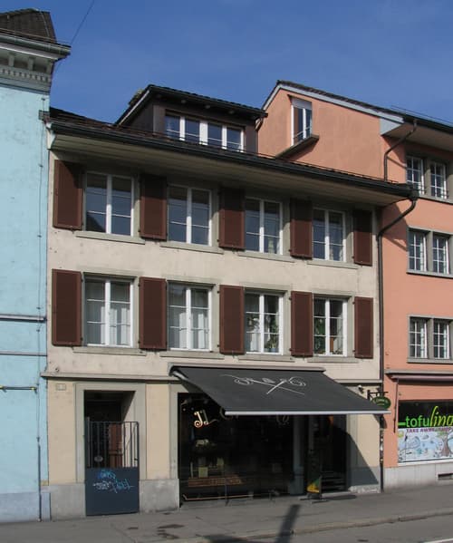 Wohn- und Geschäftshaus in der Altstadt (1)