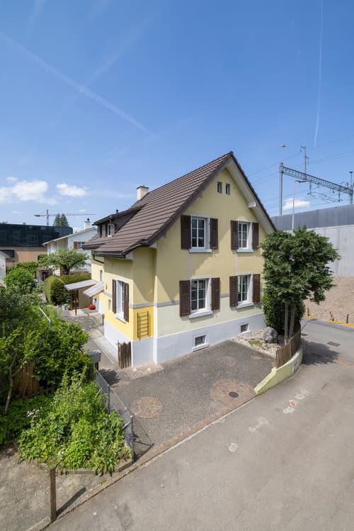 Vielseitig nutzbares 1- bis 2-Familienhaus nähe Bahnhof in Liestal (1)