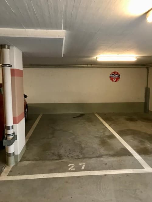 Place de parc dans garage souterrain à Lausanne