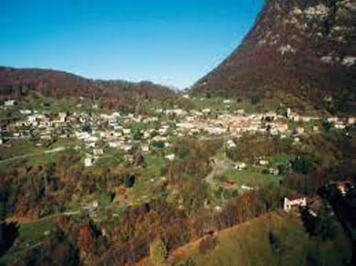Bauland in Arogno im Kreis Ceresio, Bezirk Lugano (1)