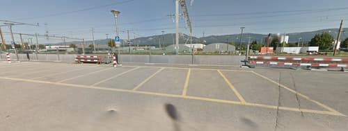 Parkplätze am Bahnhof Luterbach-Attisholz zu vermieten