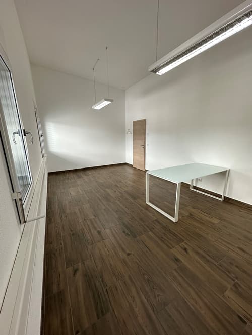 Helle Büroräumlichkeit in Courgevaux, 20m²