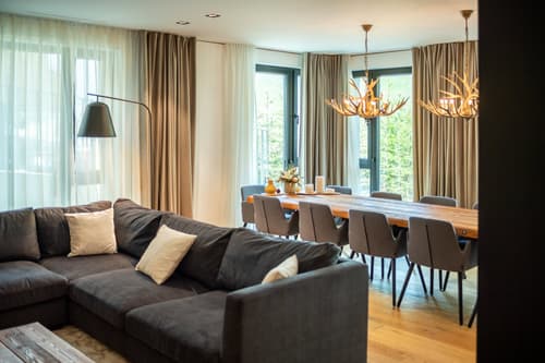 "Alpine Chic Apartment in Andermatt mit drei Schlafzimmern und eine große Terrasse "