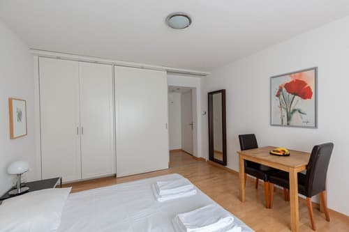 Small but fine - fully furnished and serviced studio apartment - UZ 7/8/9