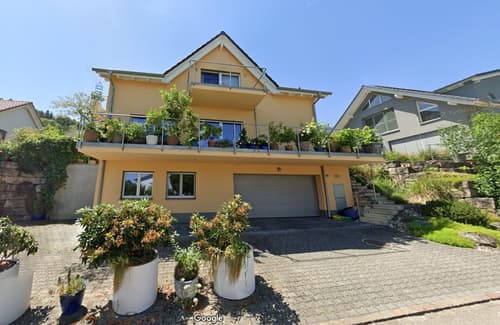 freistehendes Einfamilienhaus mit Terrasse