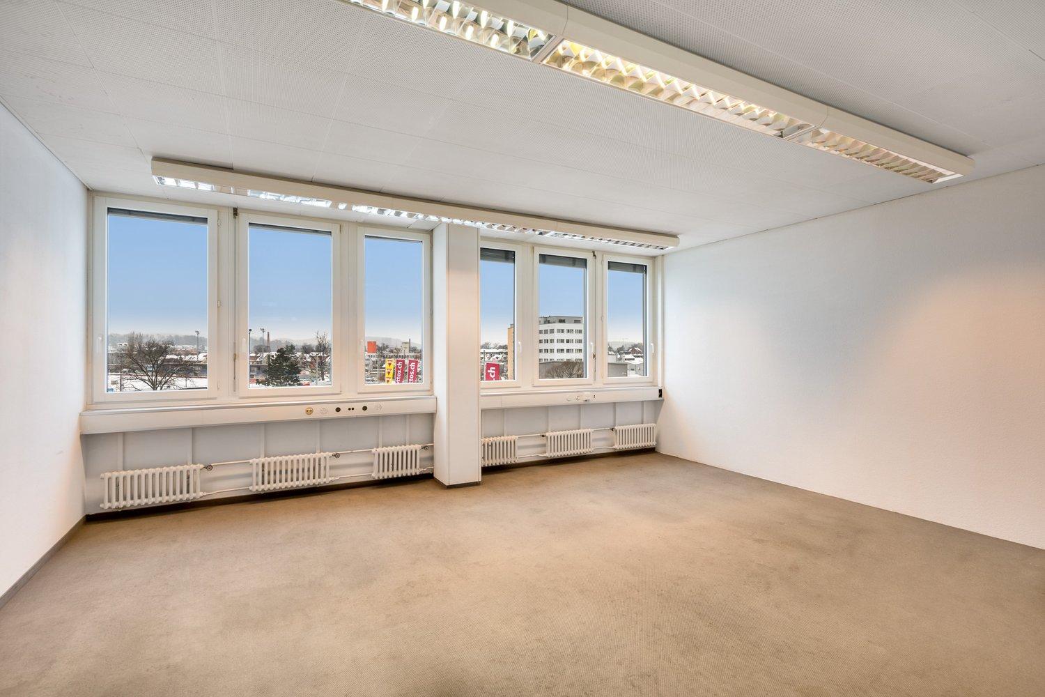 Ausgebaute Bürofläche mit 121 m²