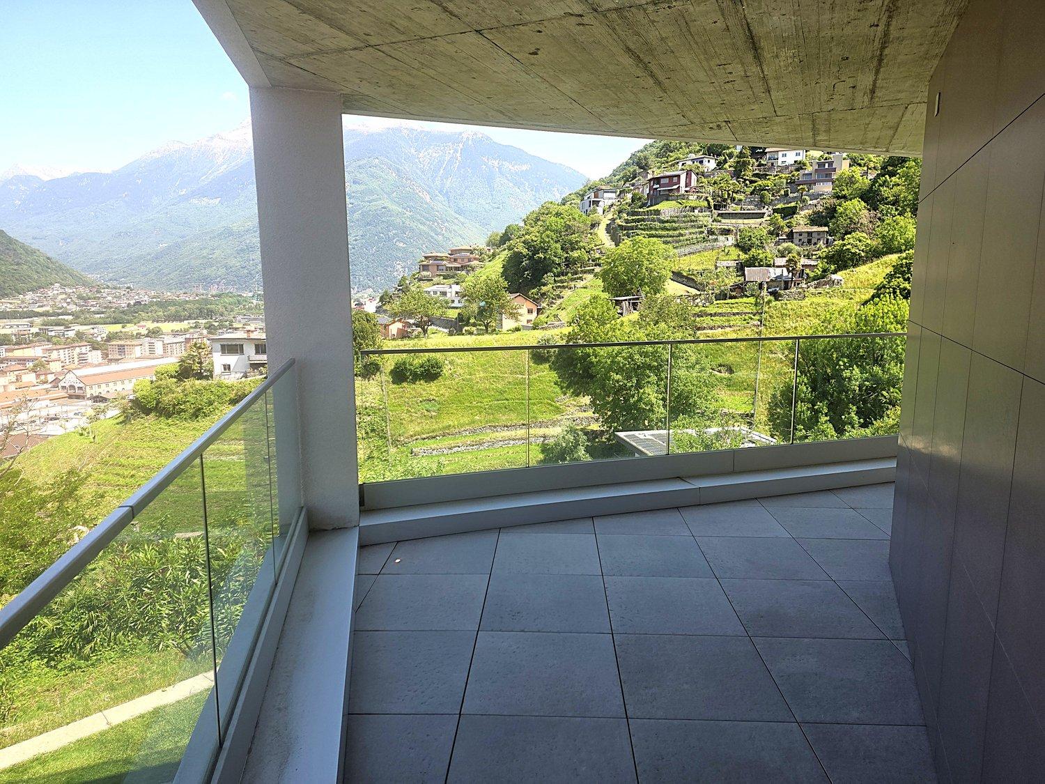 Appartamento moderno di 4.5 locali con vista panoramica a Bellinzona/Daro