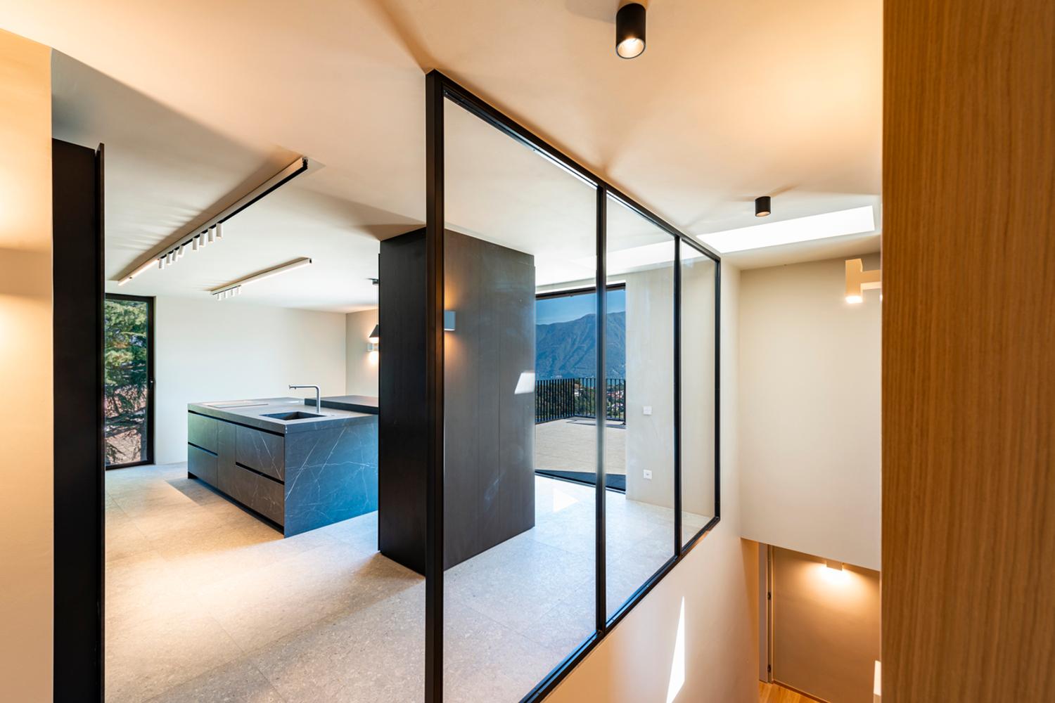Villa Moderna con design unico e vista lago