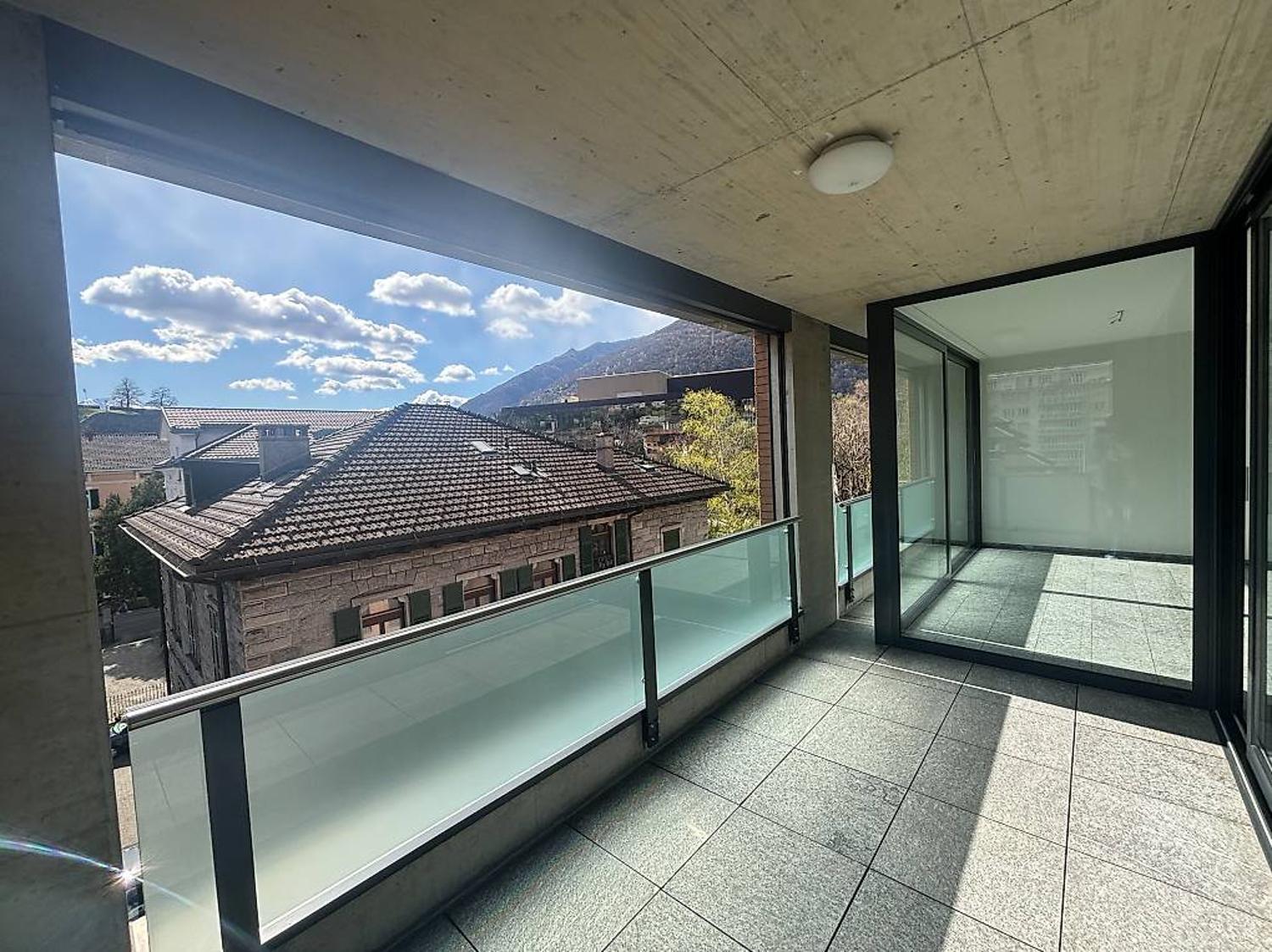 AFFITTASI SPLENDIDO DUPLEX DI 4.5 LOCALI – BELLINZONA CENTRO