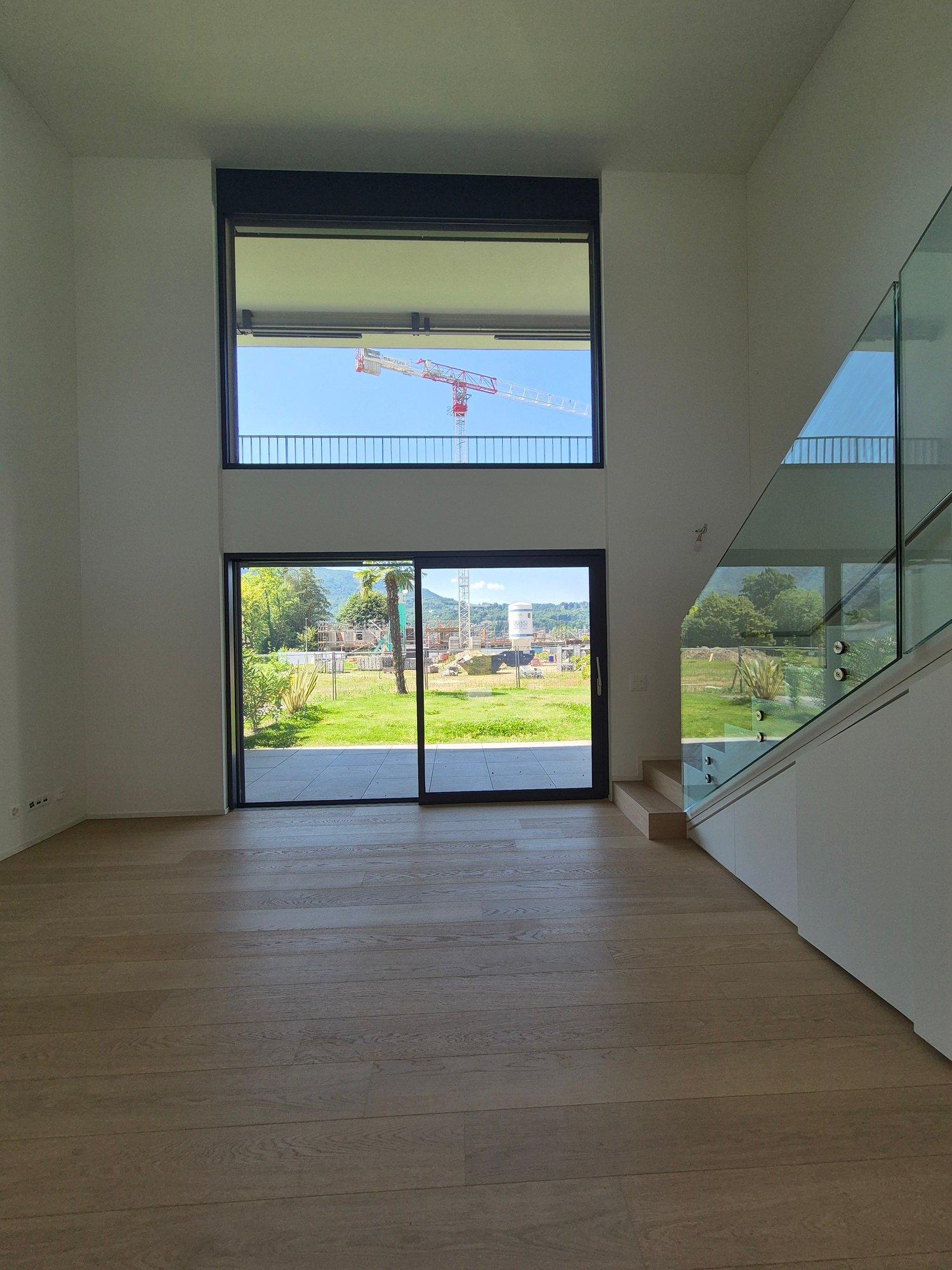 Casa moderna con piscina a Caslano – Disponibile subito