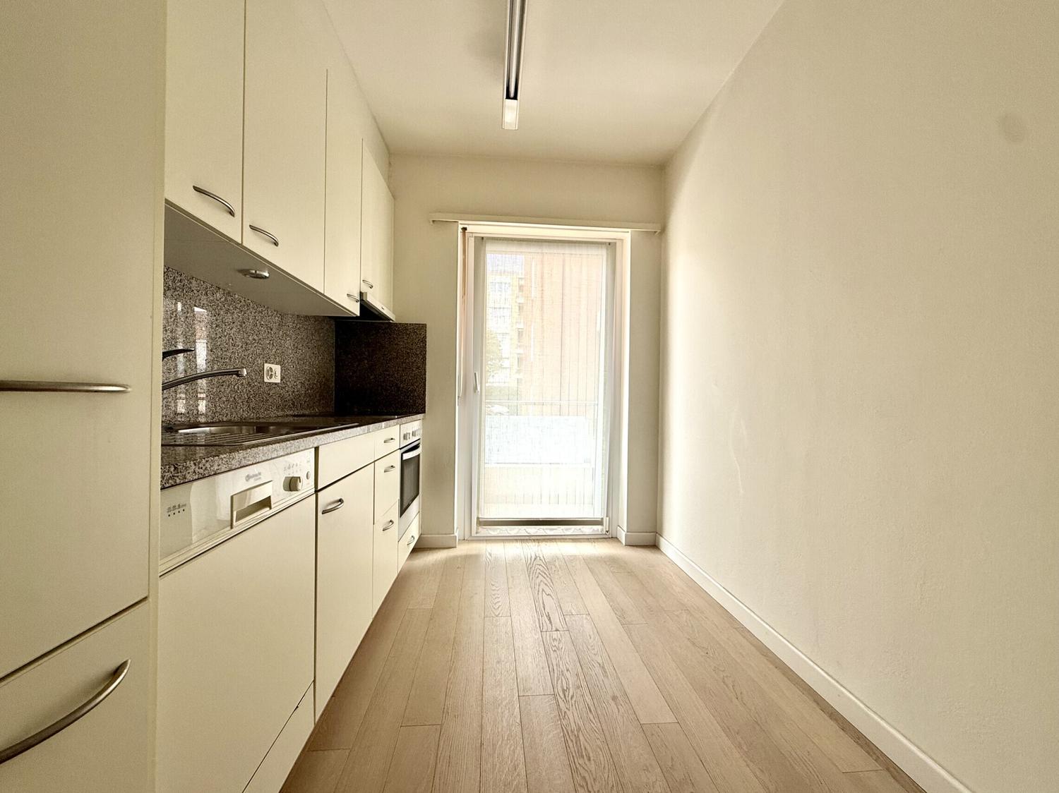 AFFITTASI CONFORTEVOLE 3.5 LOCALI CON 2 TERRAZZE A VIGANELLO