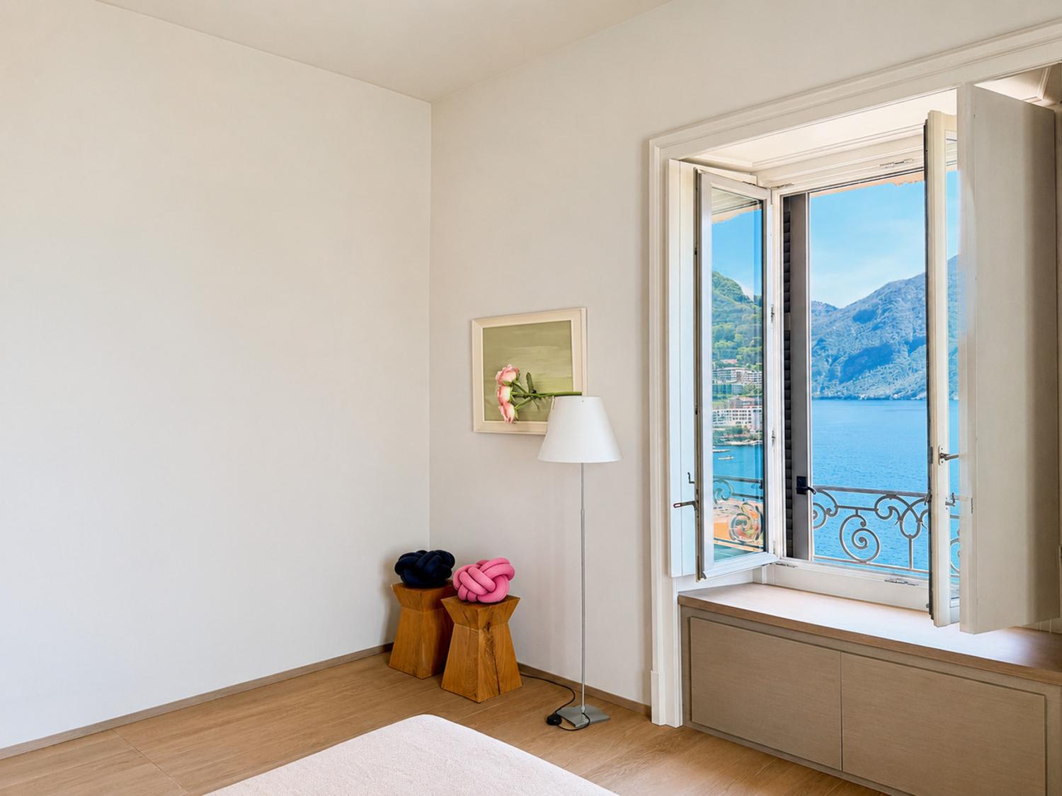 Affittasi Appartamento di Lusso con Vista Lago di Lugano in Palazzo d’Epoca