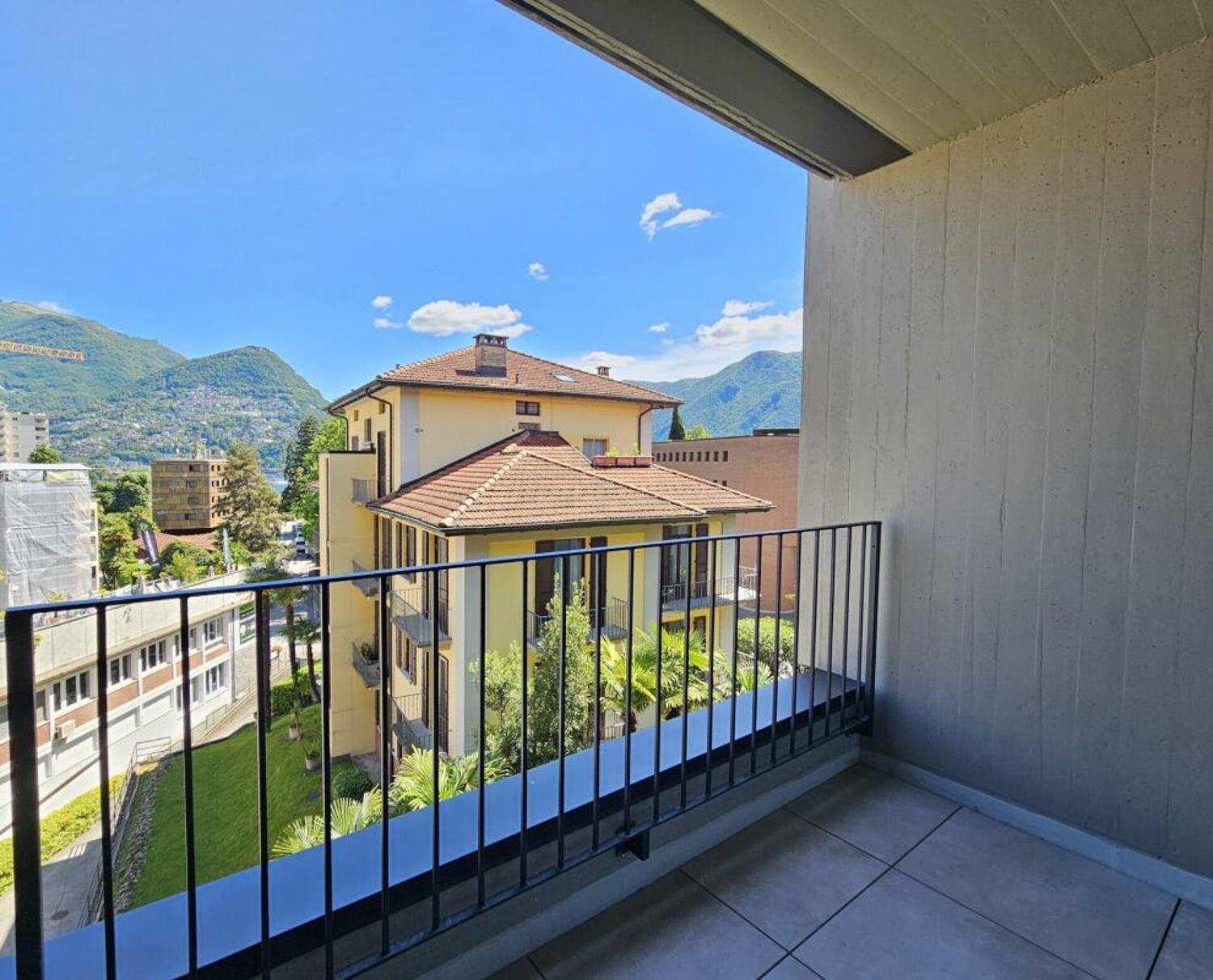 Nuovo 4.5 locali duplex con balcone