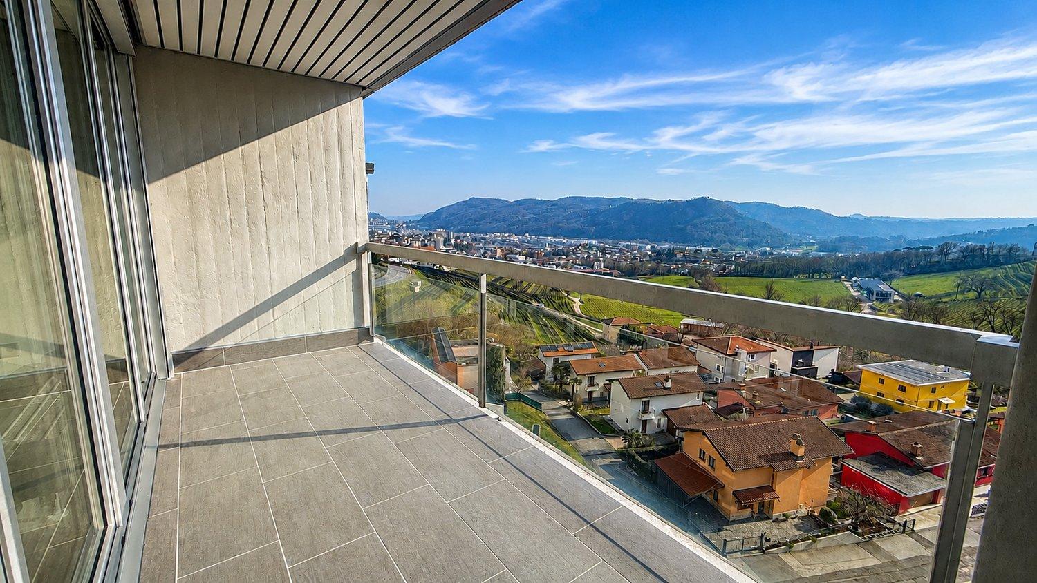 FINO A 3 MESI GRATUITI – Moderno 4.5 locali ristrutturato a Coldrerio