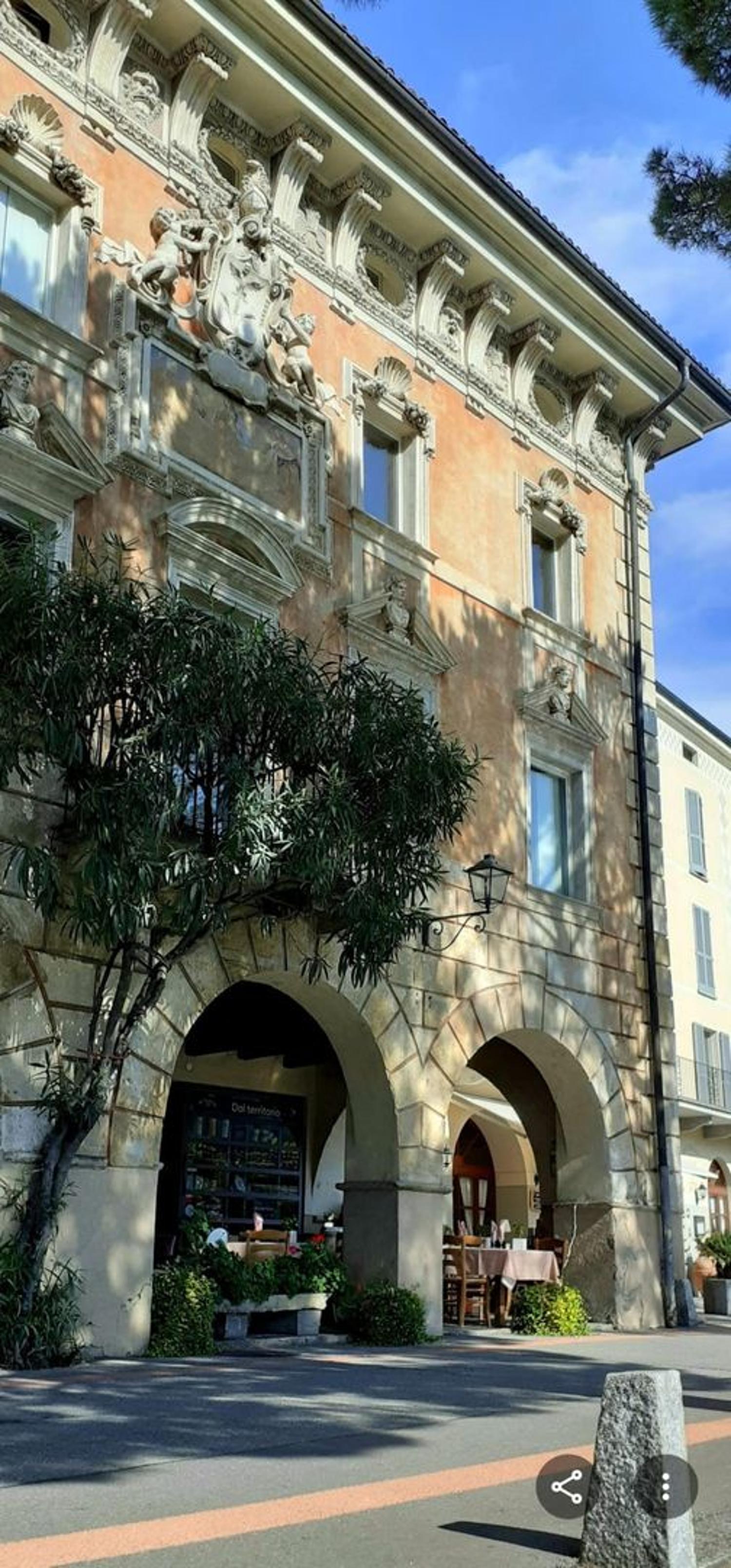 Maisonette arredata di 1½ locali con vista sul lago a Morcote
