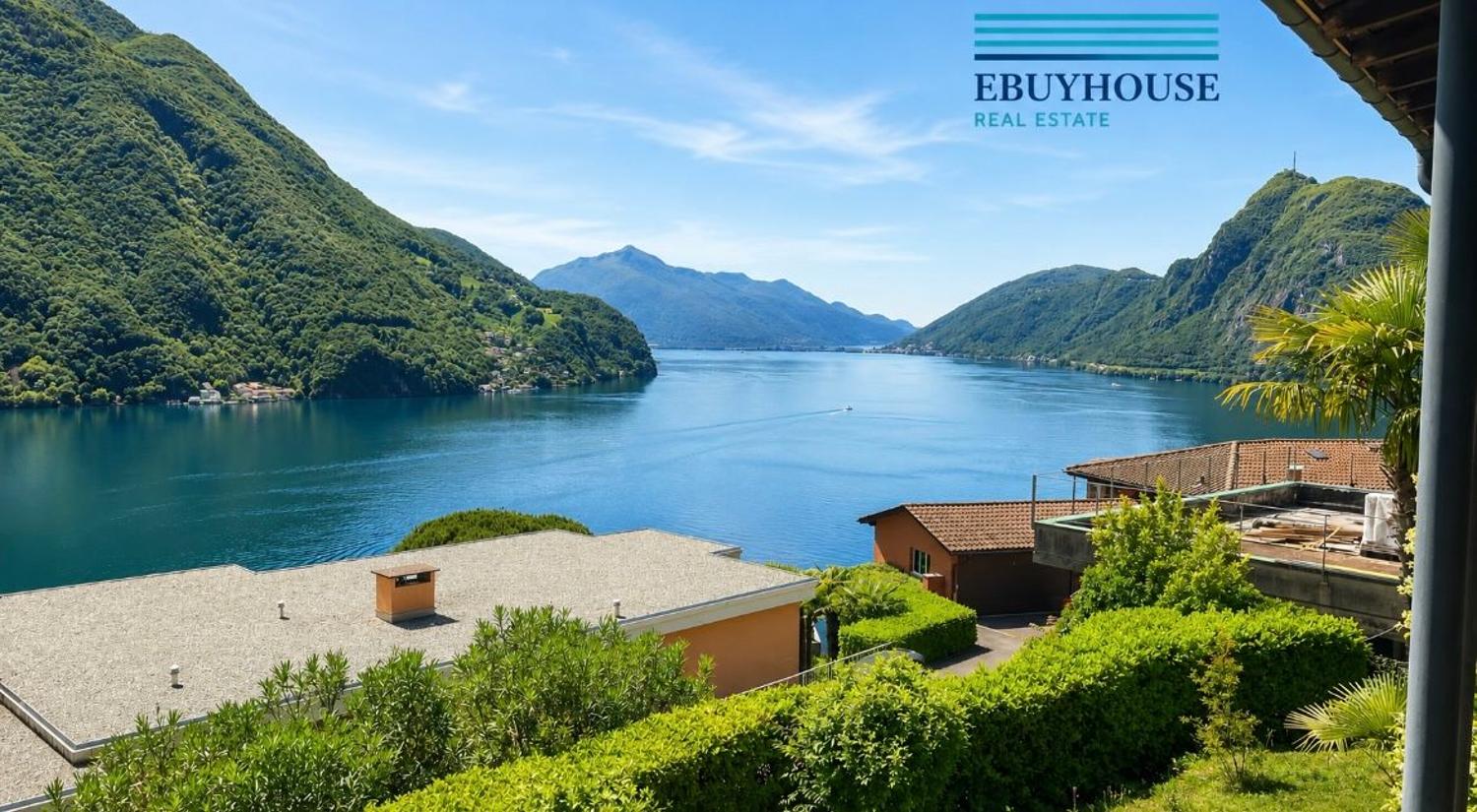 Villetta a schiera vista lago con giardino privato