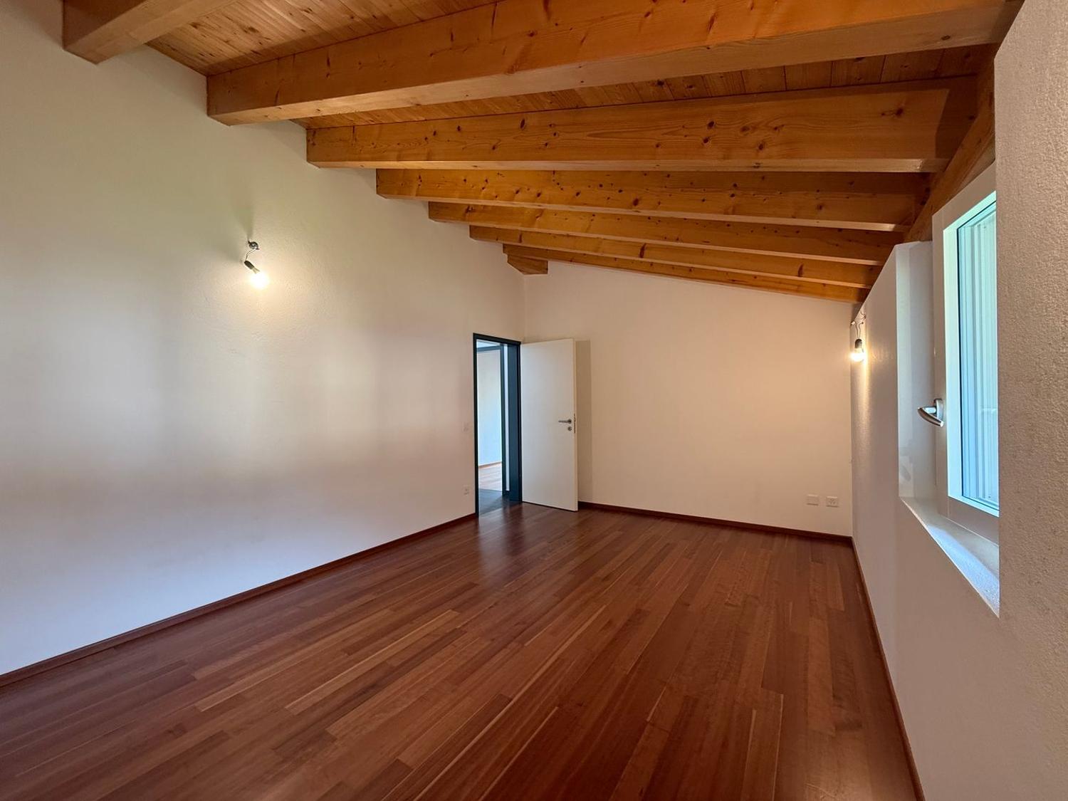 Appartamento attico 4,5 locali immerso nel verde a Cadro