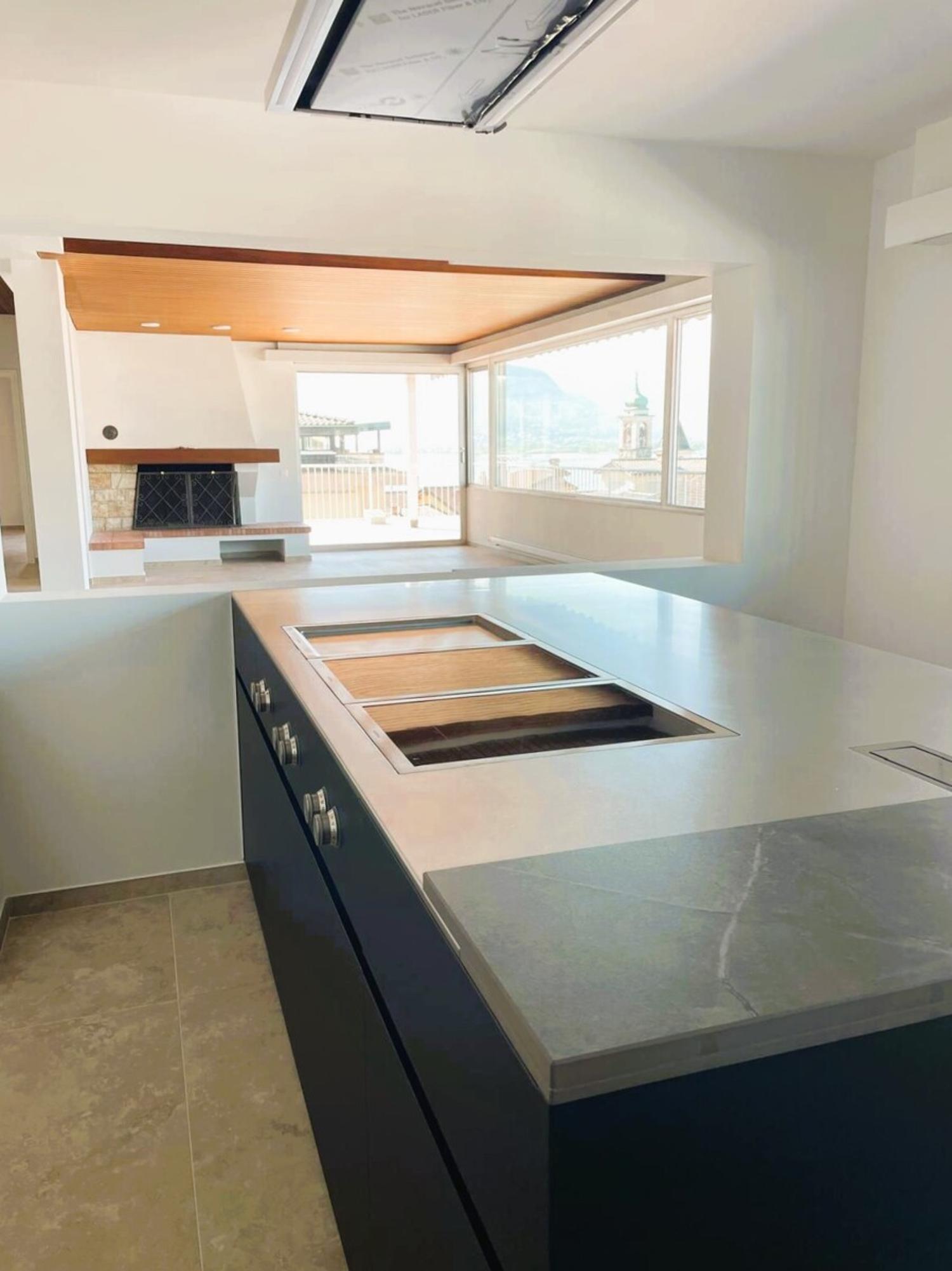 VIRA GAMBAROGNO – ATTICO IN CENTRO CON VISTA LAGO