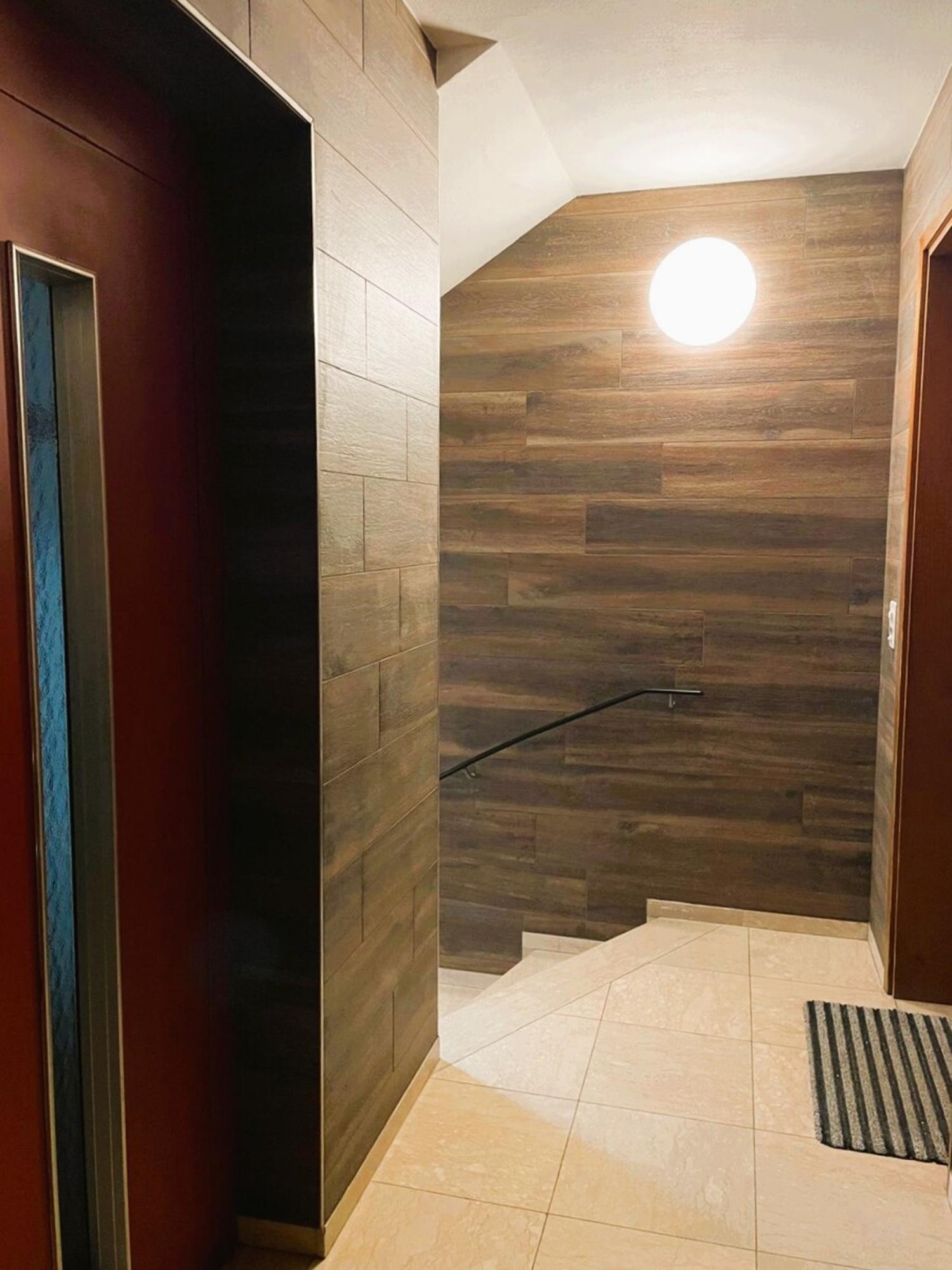 VIRA GAMBAROGNO – ATTICO IN CENTRO CON VISTA LAGO