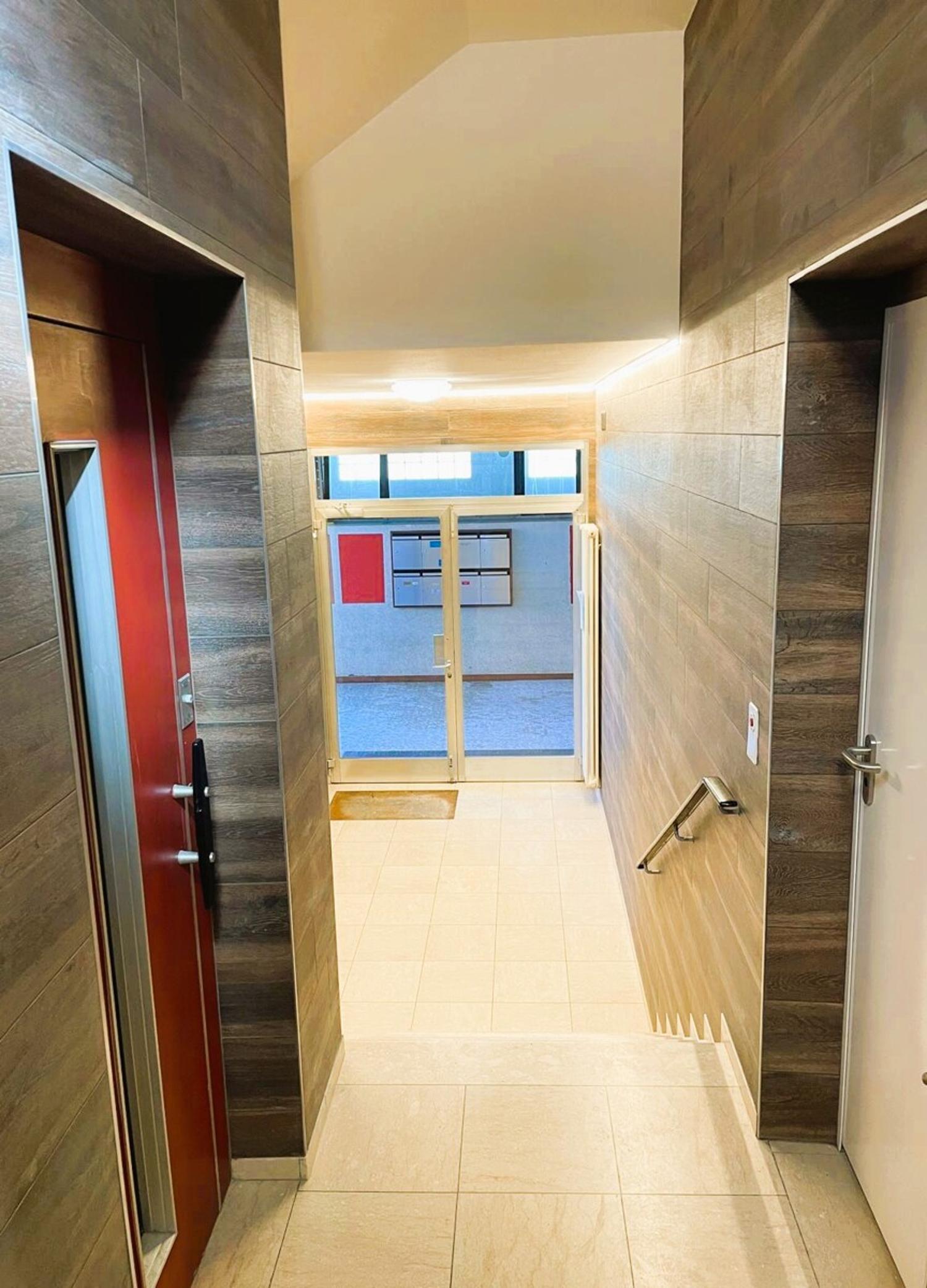 VIRA GAMBAROGNO – ATTICO IN CENTRO CON VISTA LAGO