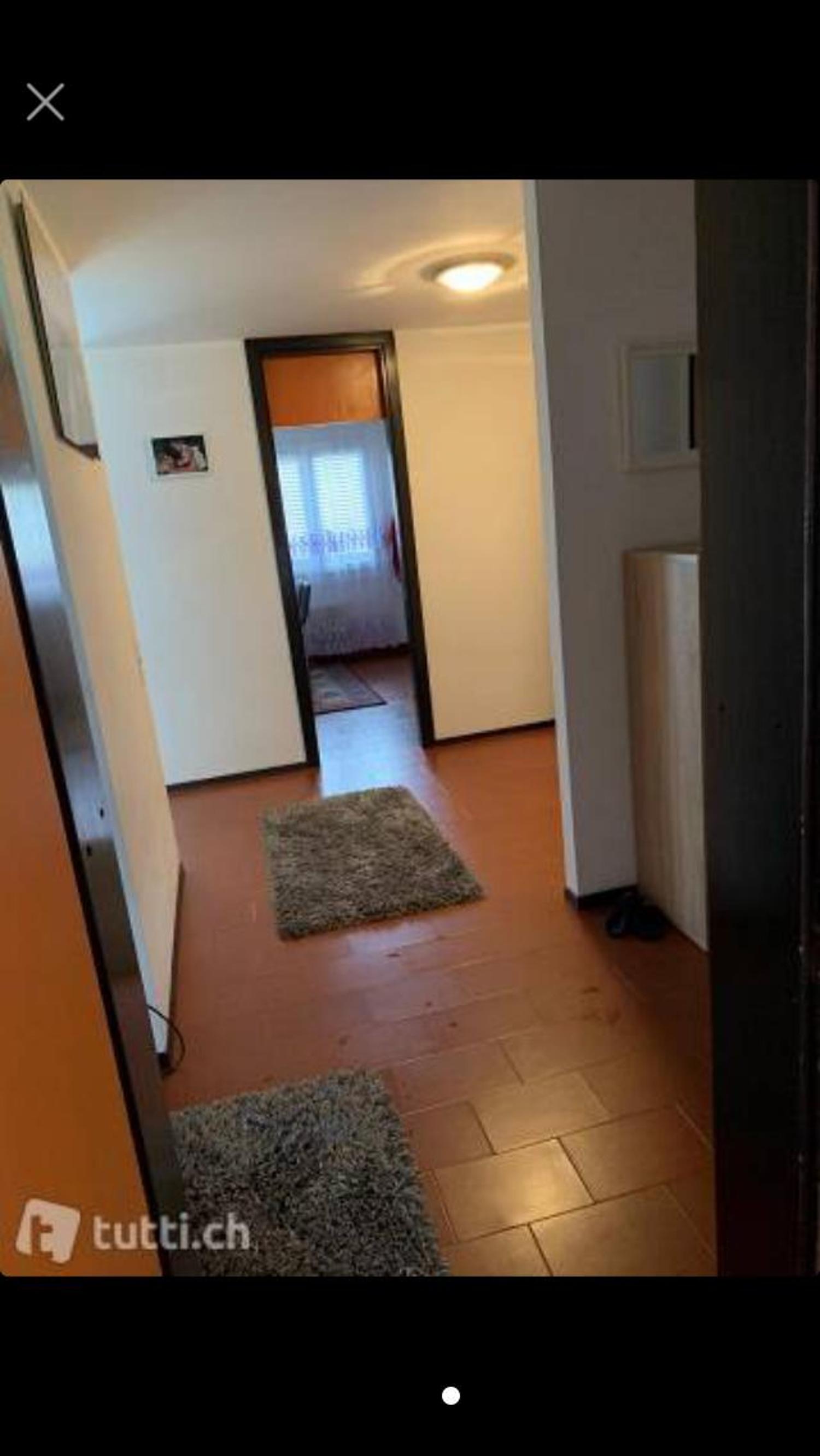 Luminoso appartamento di 3.5 locali con balcone a Cadenazzo
