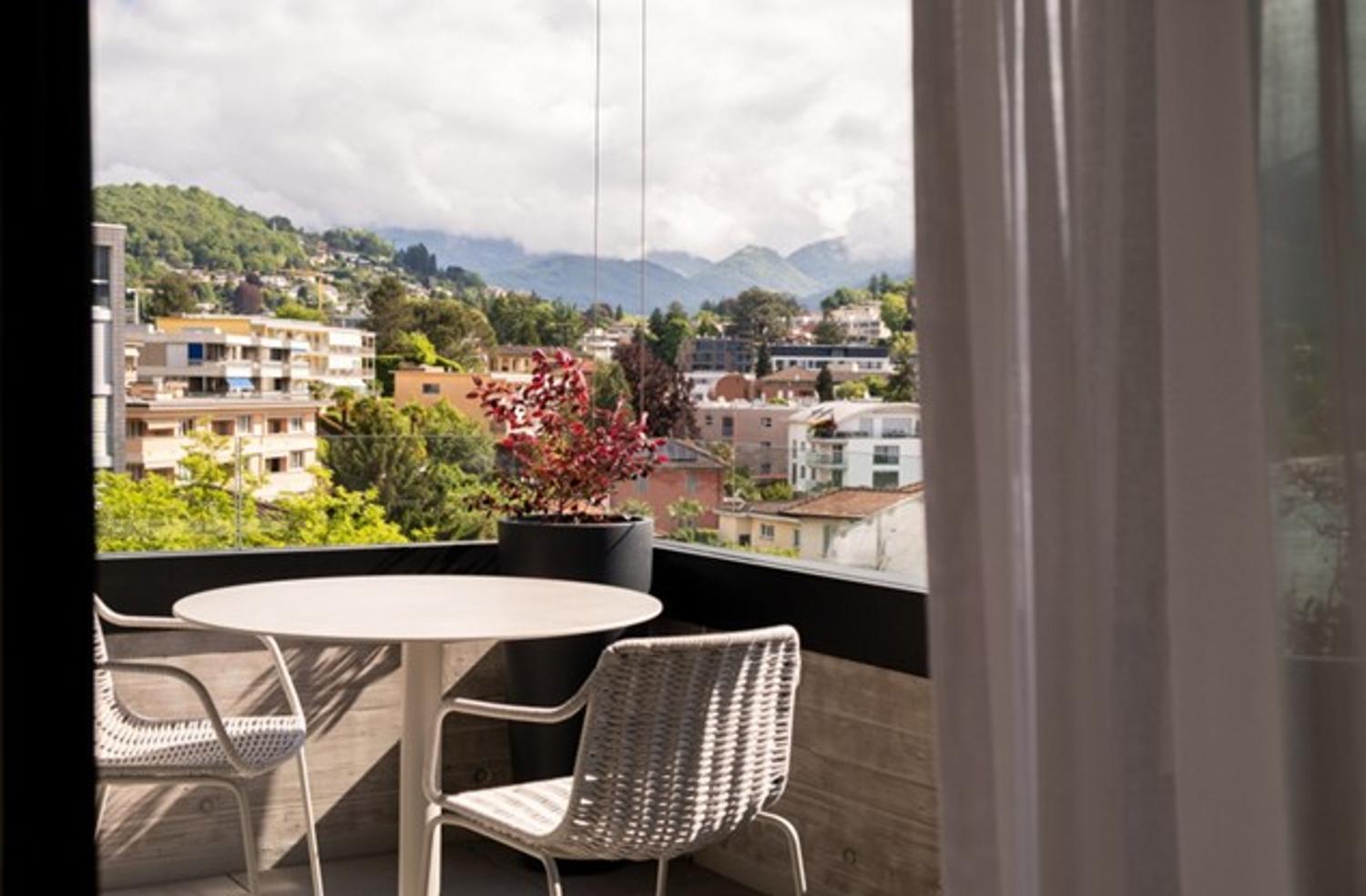 Moderno 3.5 locali a Massagno con vista panoramica a CHF 2’250/mese + pacchetto servizi obbligatori