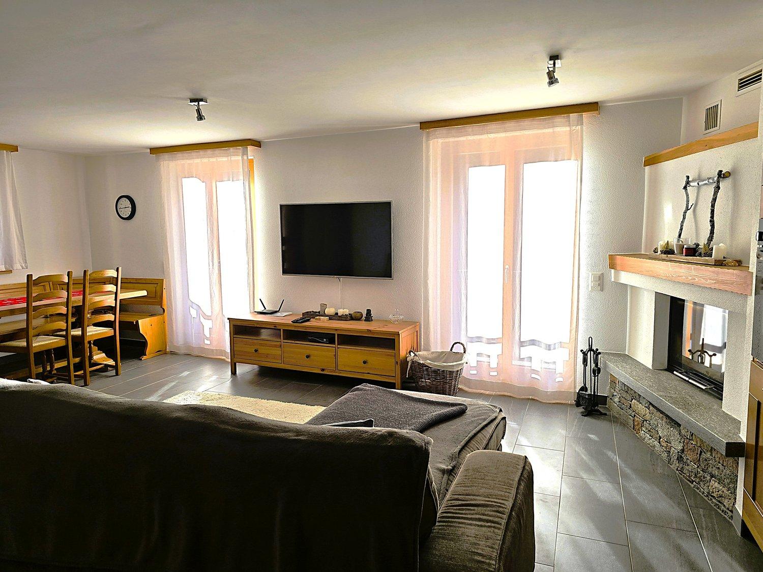 Schönes Ferienhaus mit herrlicher Aussicht und Garten