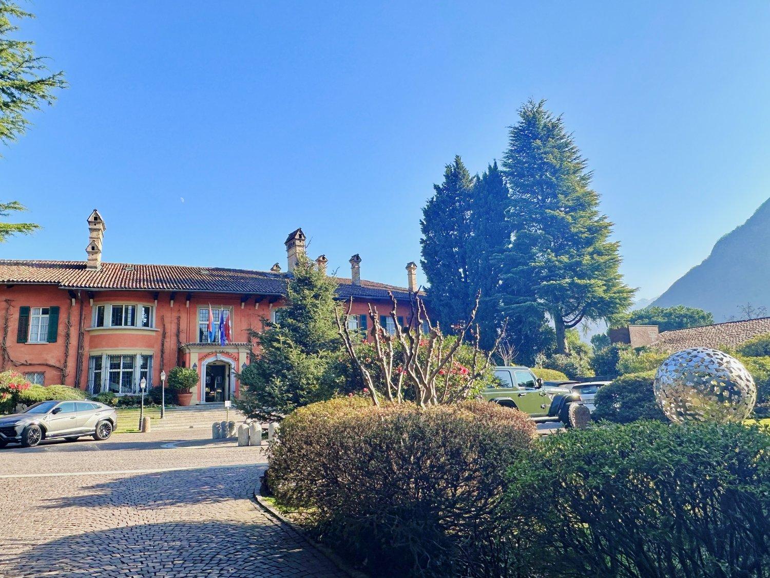Elegante duplex di 5.5 locali con giardino a Lugano
