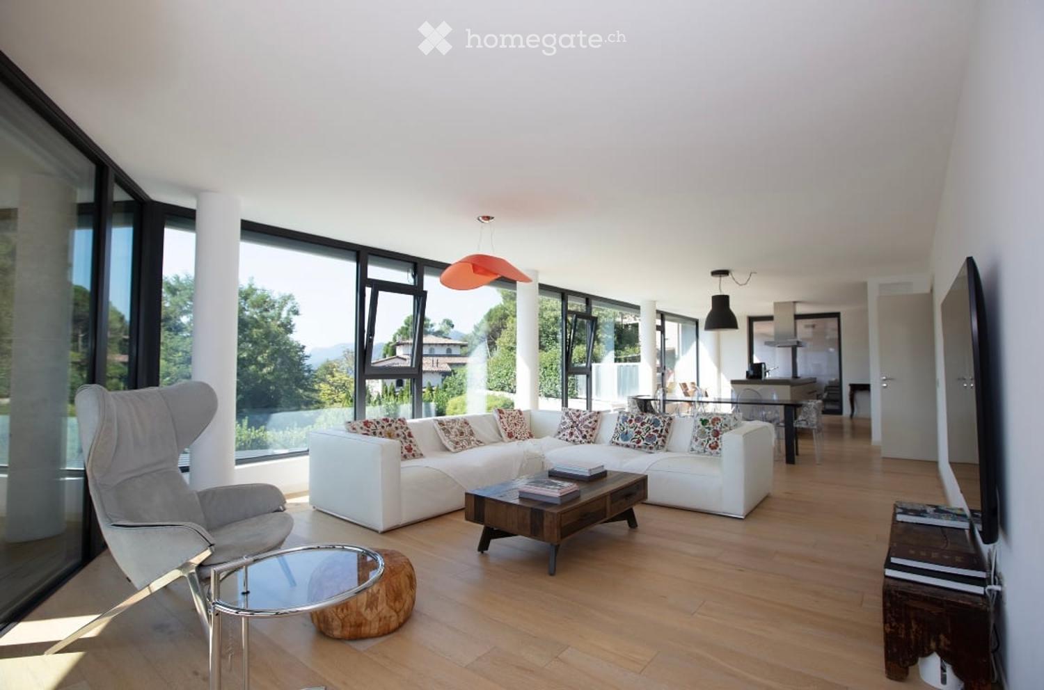 Private access, Garden & Pool Apartment