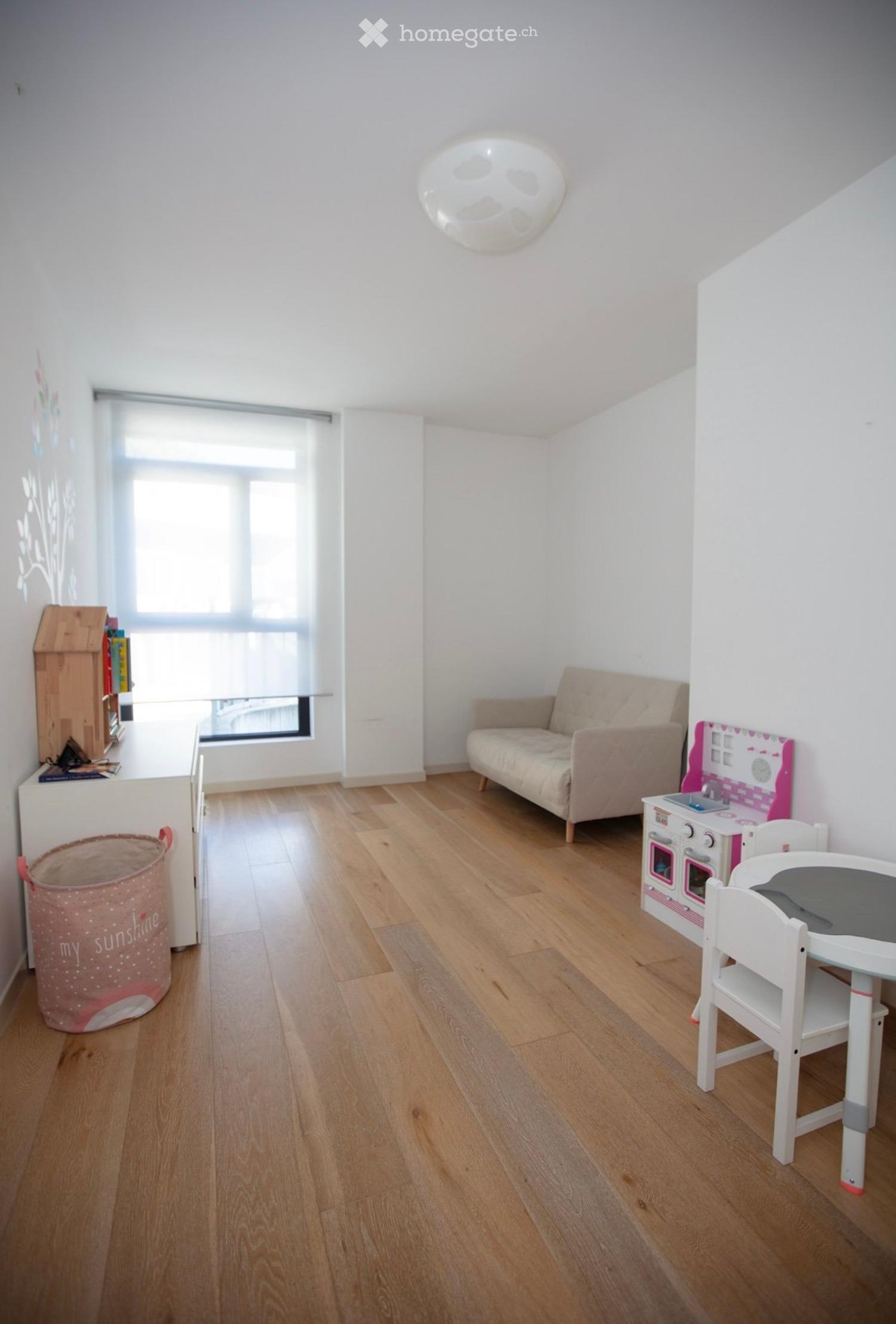 Private access, Garden & Pool Apartment