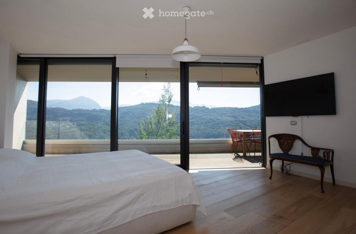 Private access, Garden & Pool Apartment