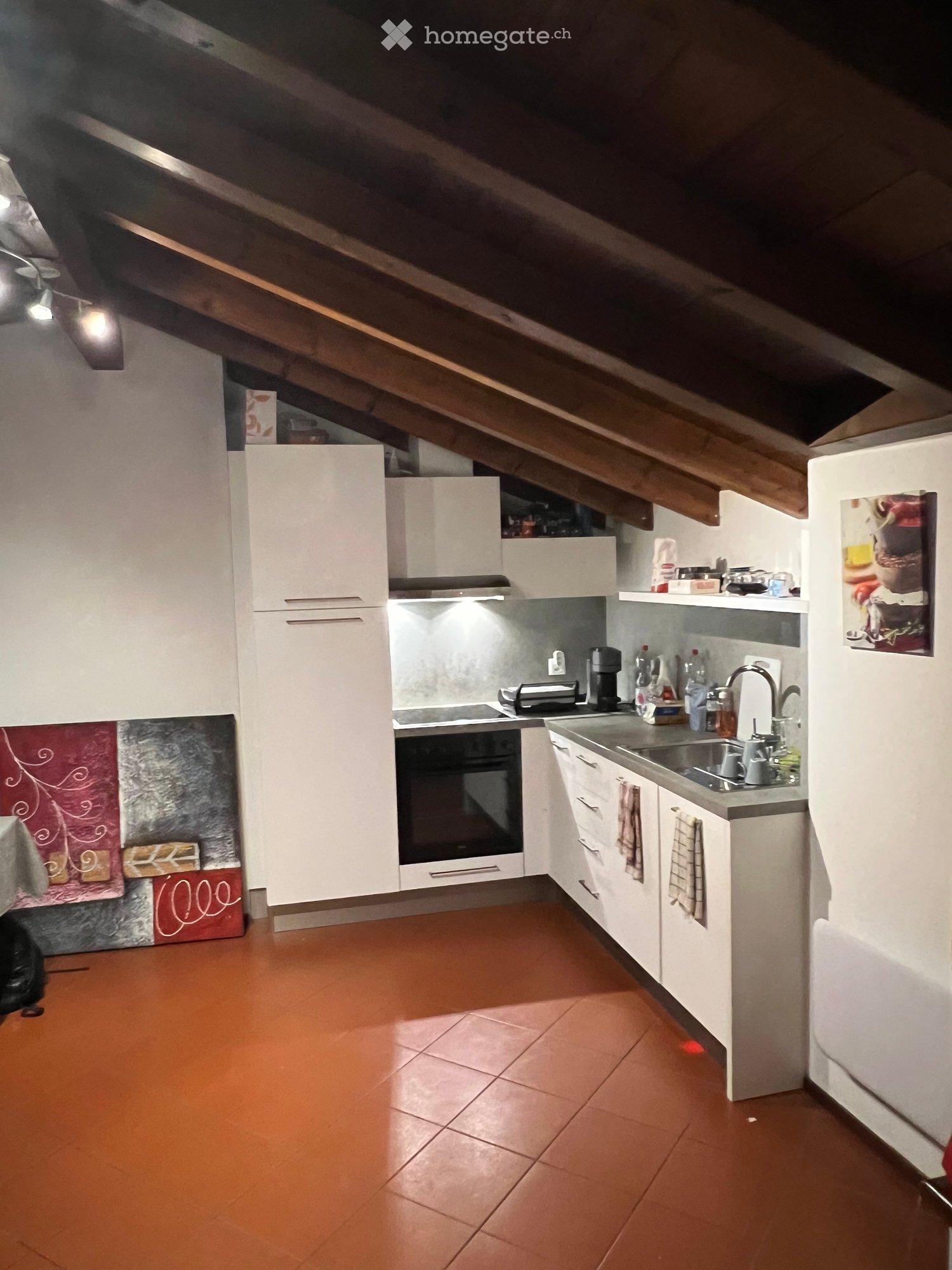 Appartamento 3.5 locali con balcone a Melano – disponibile subito