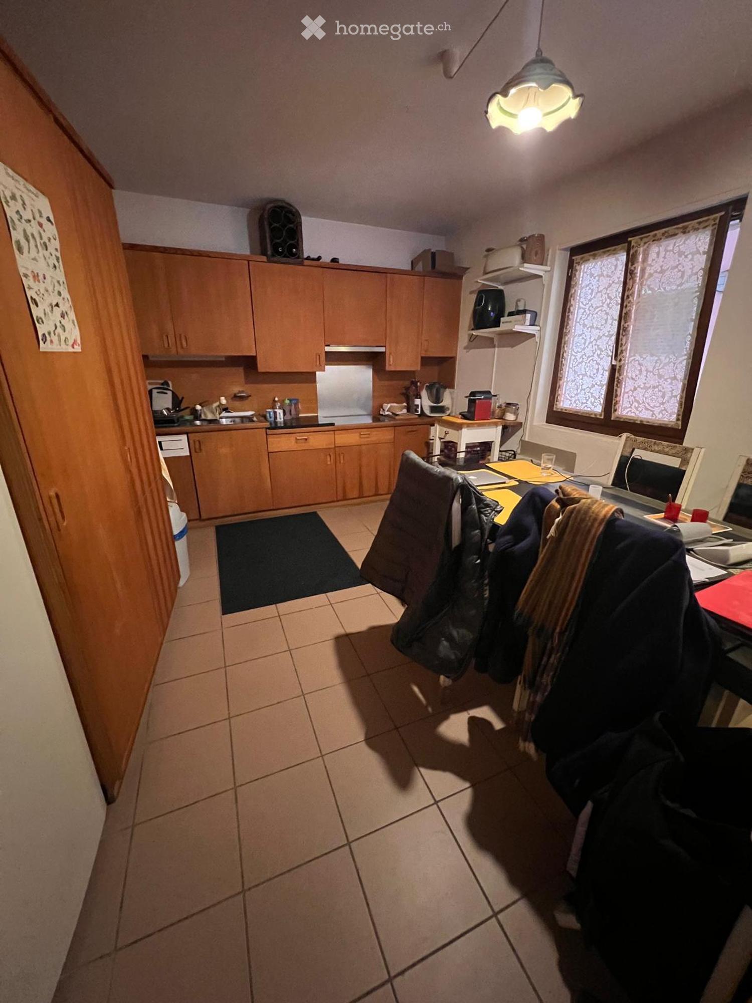 Appartamento 3.5 locali con balcone a Sessa – disponibile subito