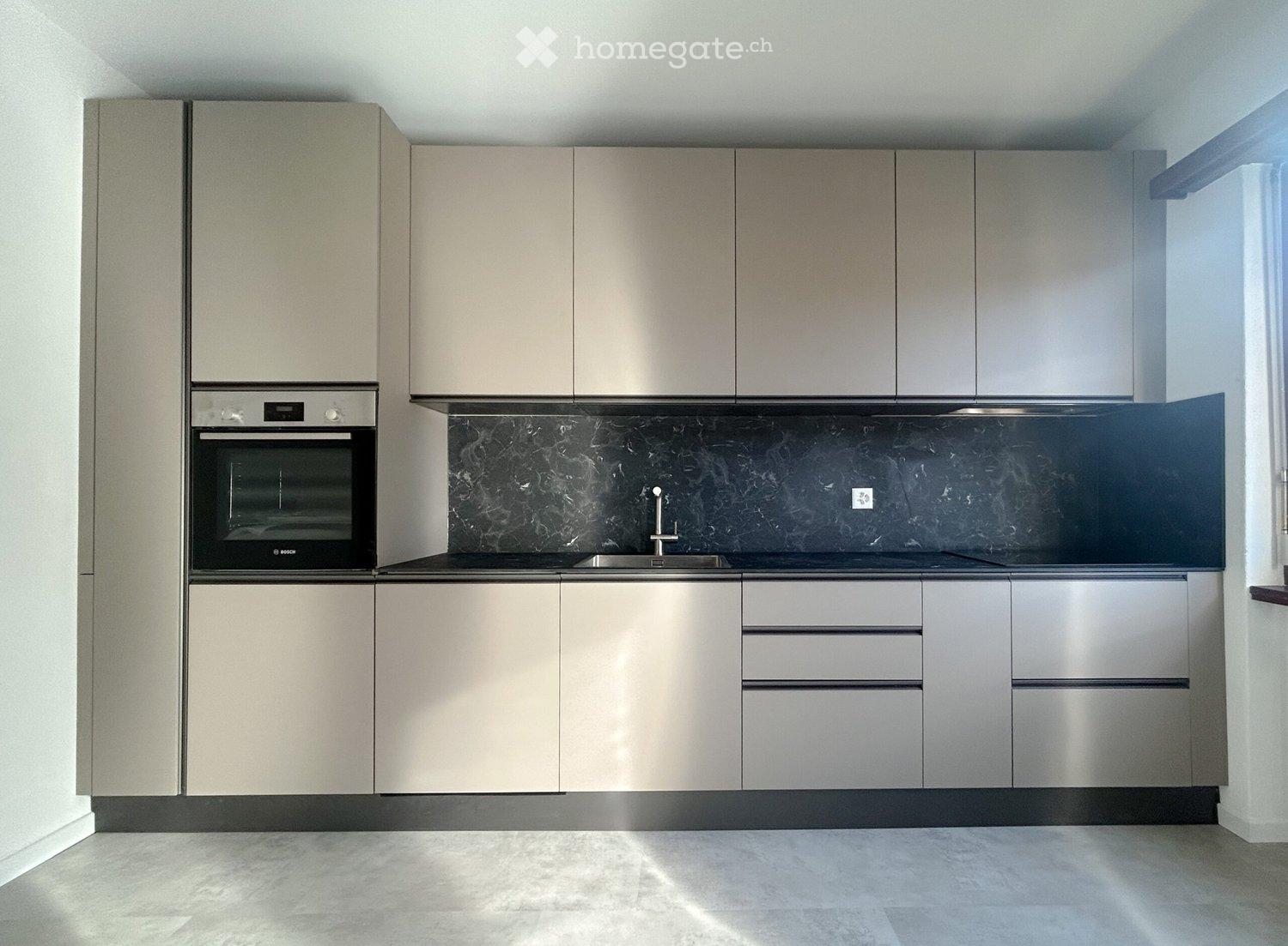 Appartamento arredato di 3.5 locali con balcone e vista a Mendrisio