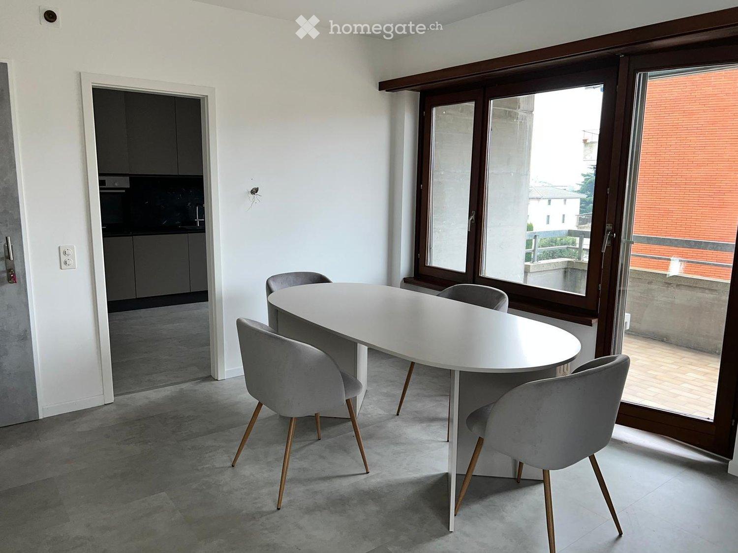 Appartamento arredato di 3.5 locali con balcone e vista a Mendrisio
