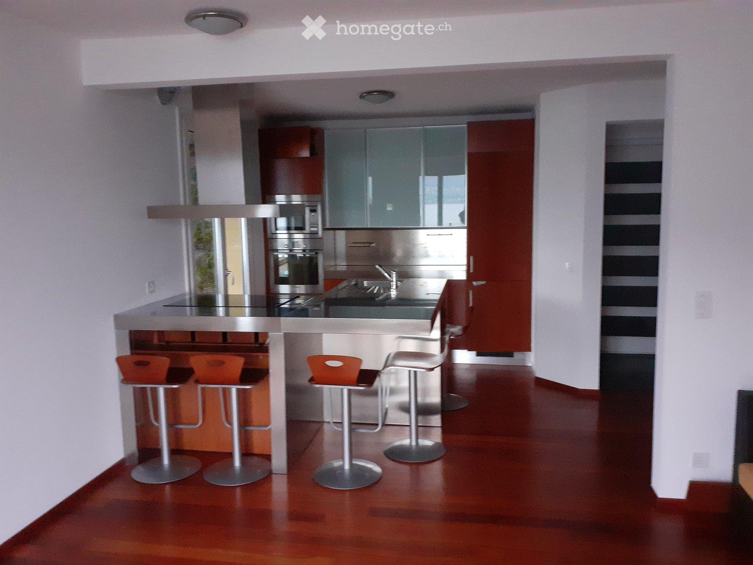 Splendido duplex di 4 locali con vista lago a Porto Ronco