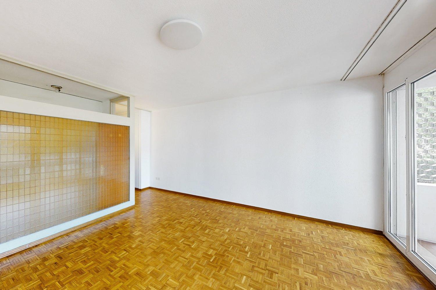 Luminoso monolocale con terrazzo in posizione strategica
