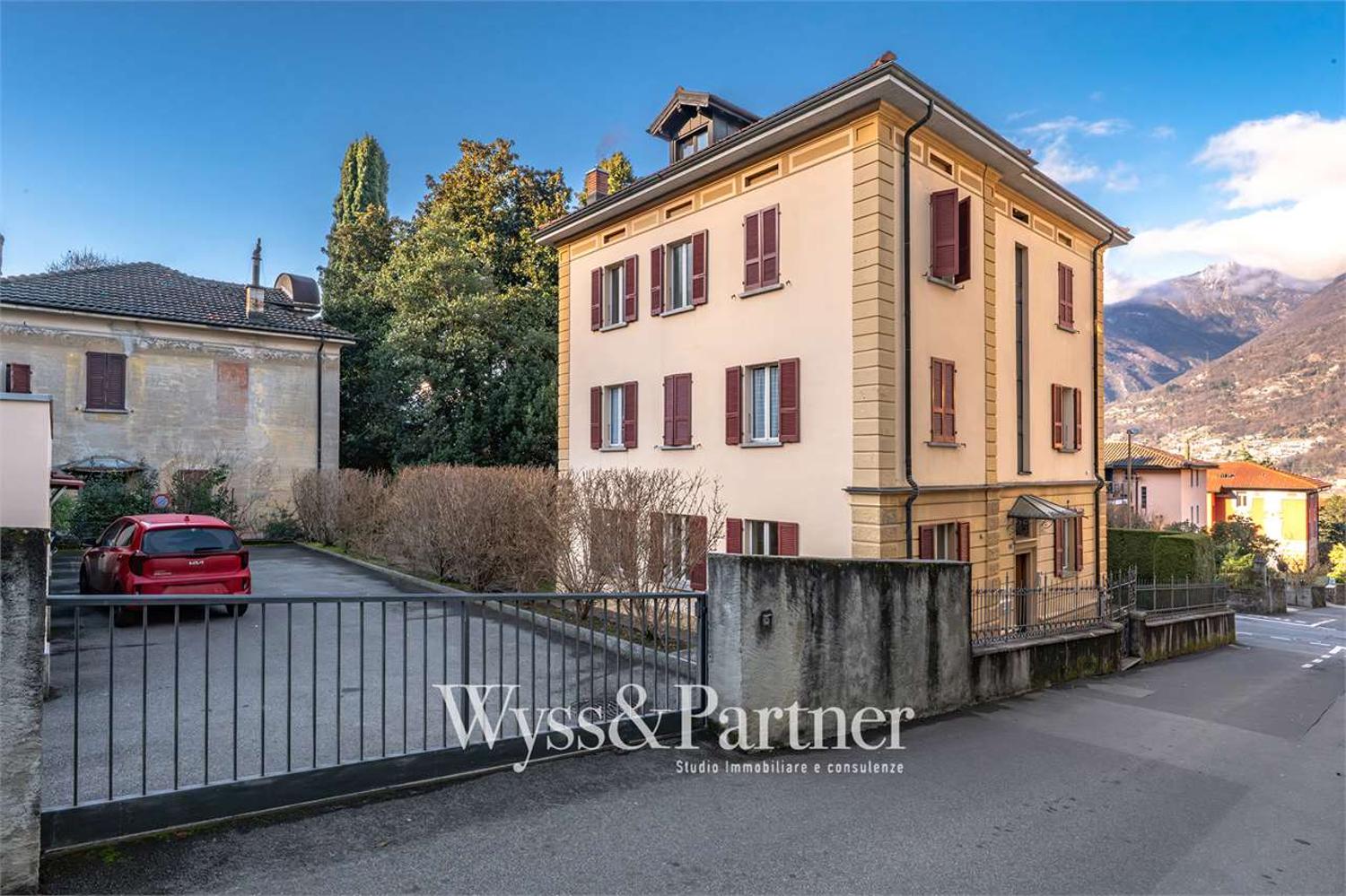 Affascinante appartamento di 3.5 locali con accesso giardino – Ravecch