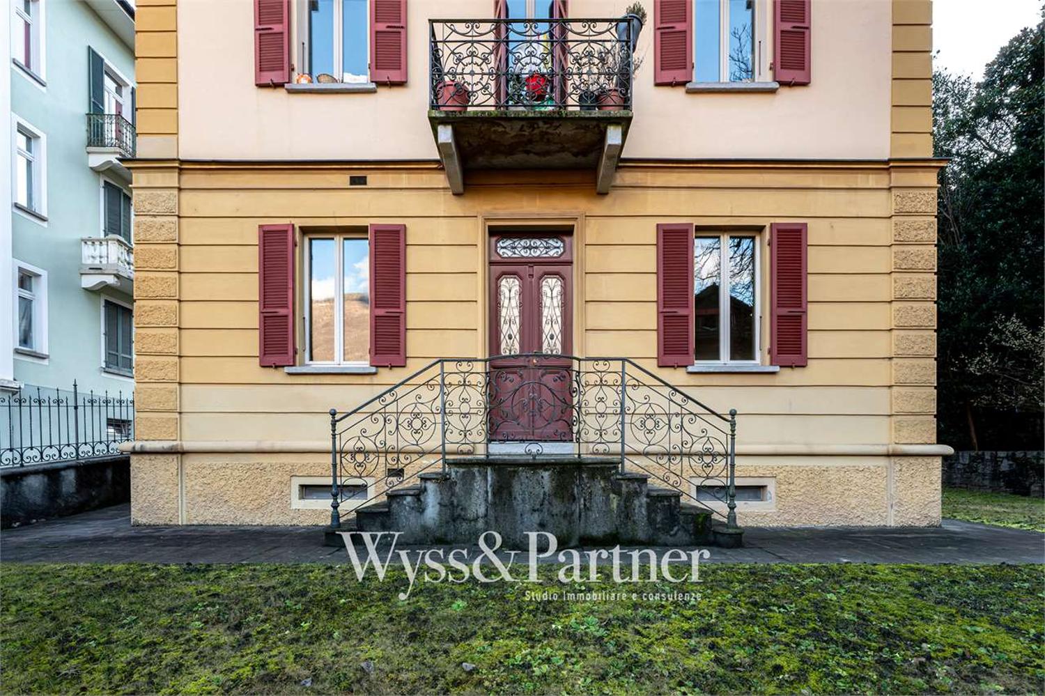 Affascinante appartamento di 3.5 locali con accesso giardino – Ravecch