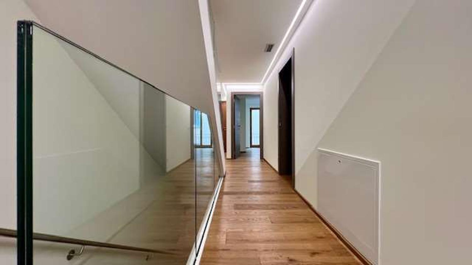 Esclusivo Duplex di Lusso in Affitto nel Cuore di Via Nassa – Lugano
