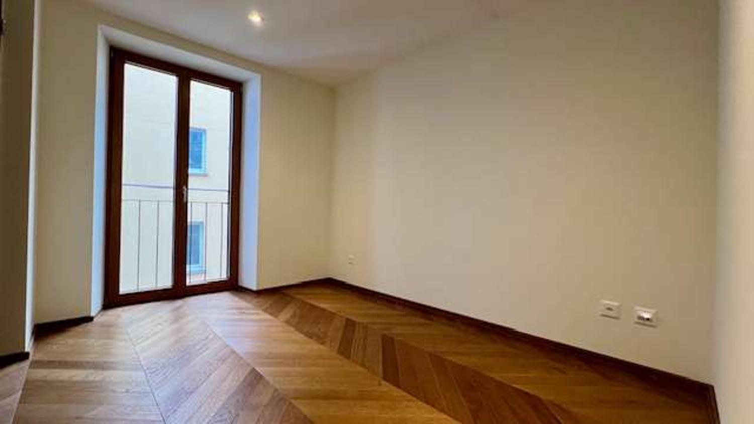 Esclusivo Duplex di Lusso in Affitto nel Cuore di Via Nassa – Lugano