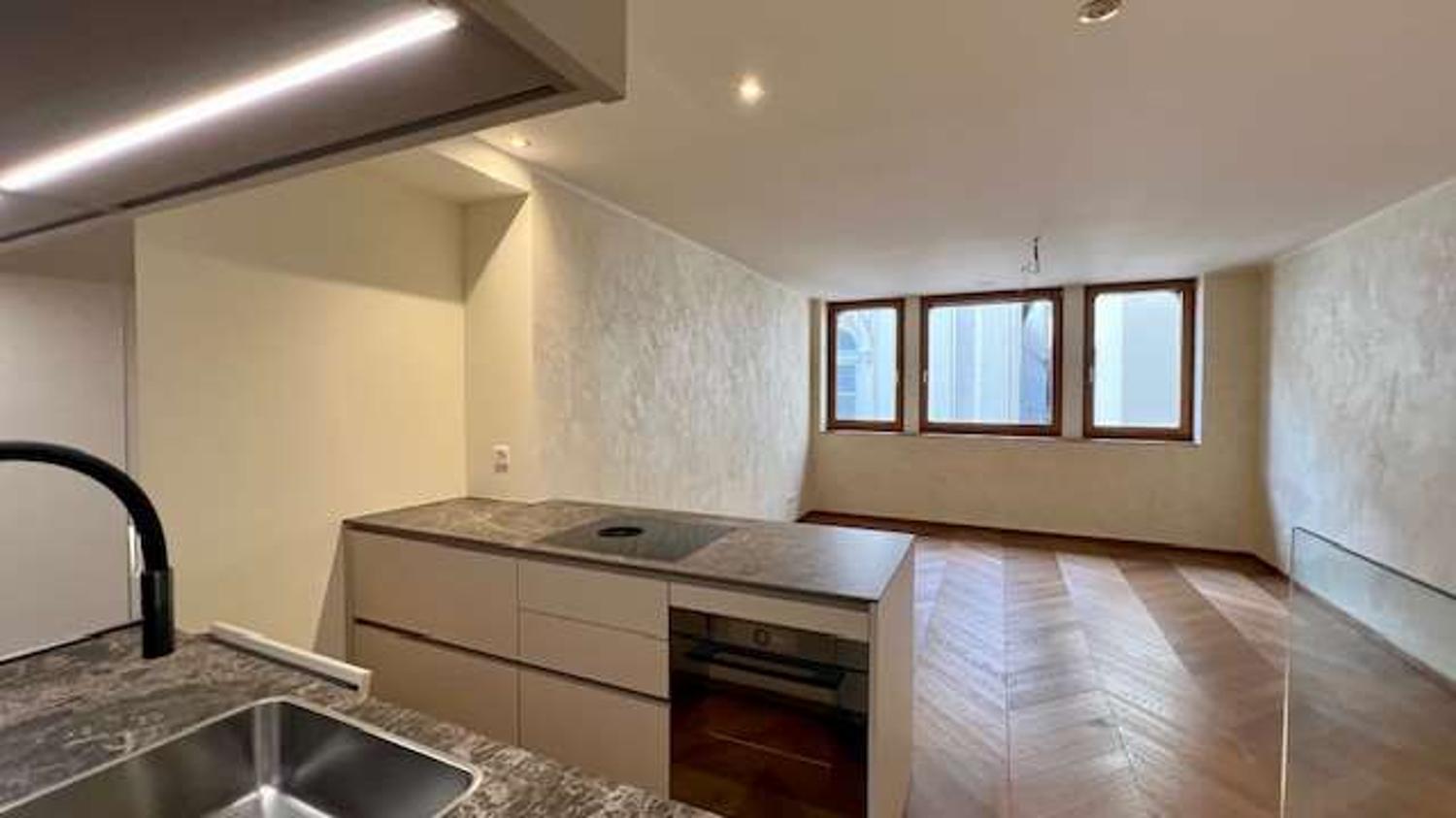 Esclusivo Duplex di Lusso in Affitto nel Cuore di Via Nassa – Lugano