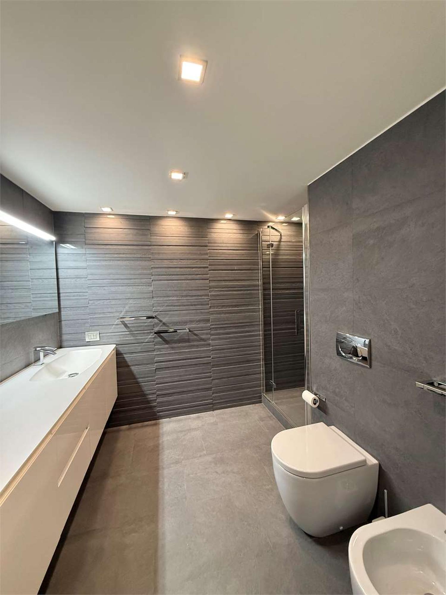 Morcote, Splendido appartamento di 2,5 locali con piscina e accesso al