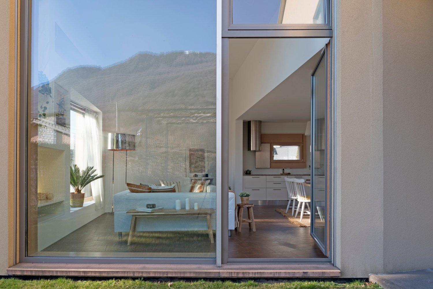Moderno appartamento di 3.5 locali con splendido giardino