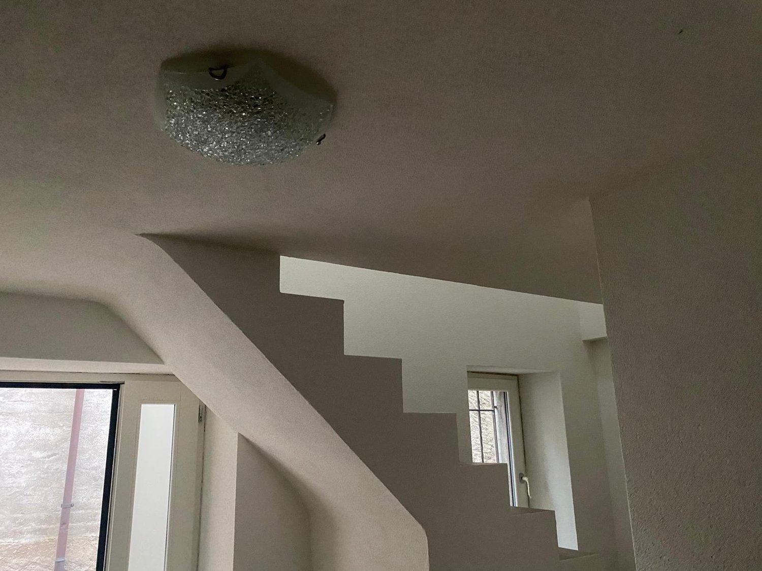 Carona – Affascinante casa nel nucleo storico rinnovata con box, ideale anche come investimento